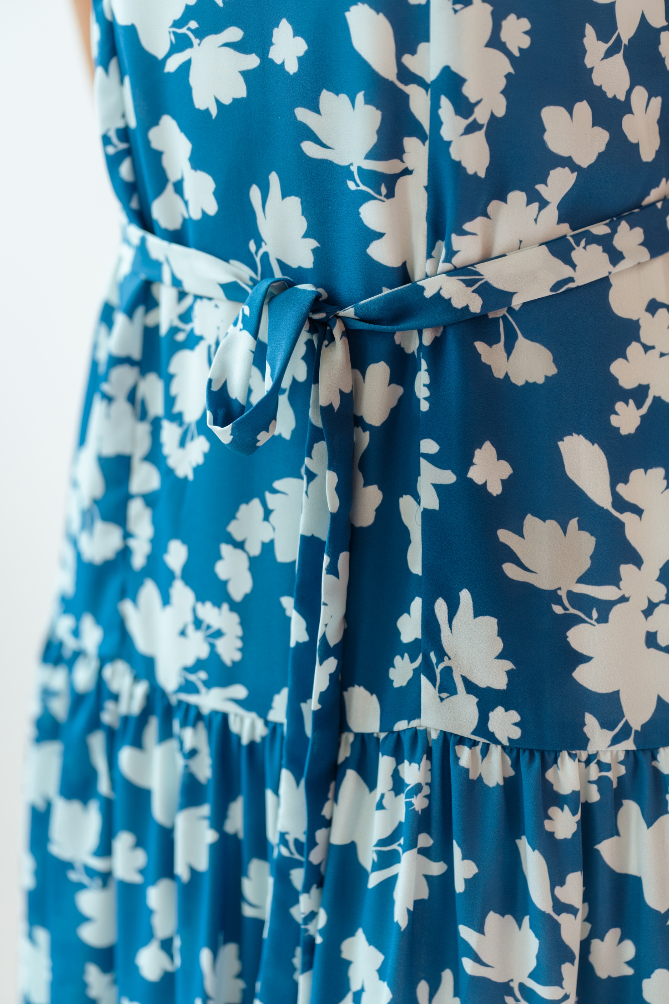 Lapis Bloom Dropped Waist Cheongsam