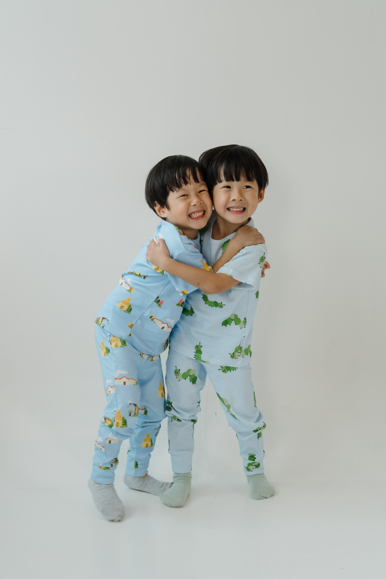 Three Little Pigs Pyjamas Top & Pants Set