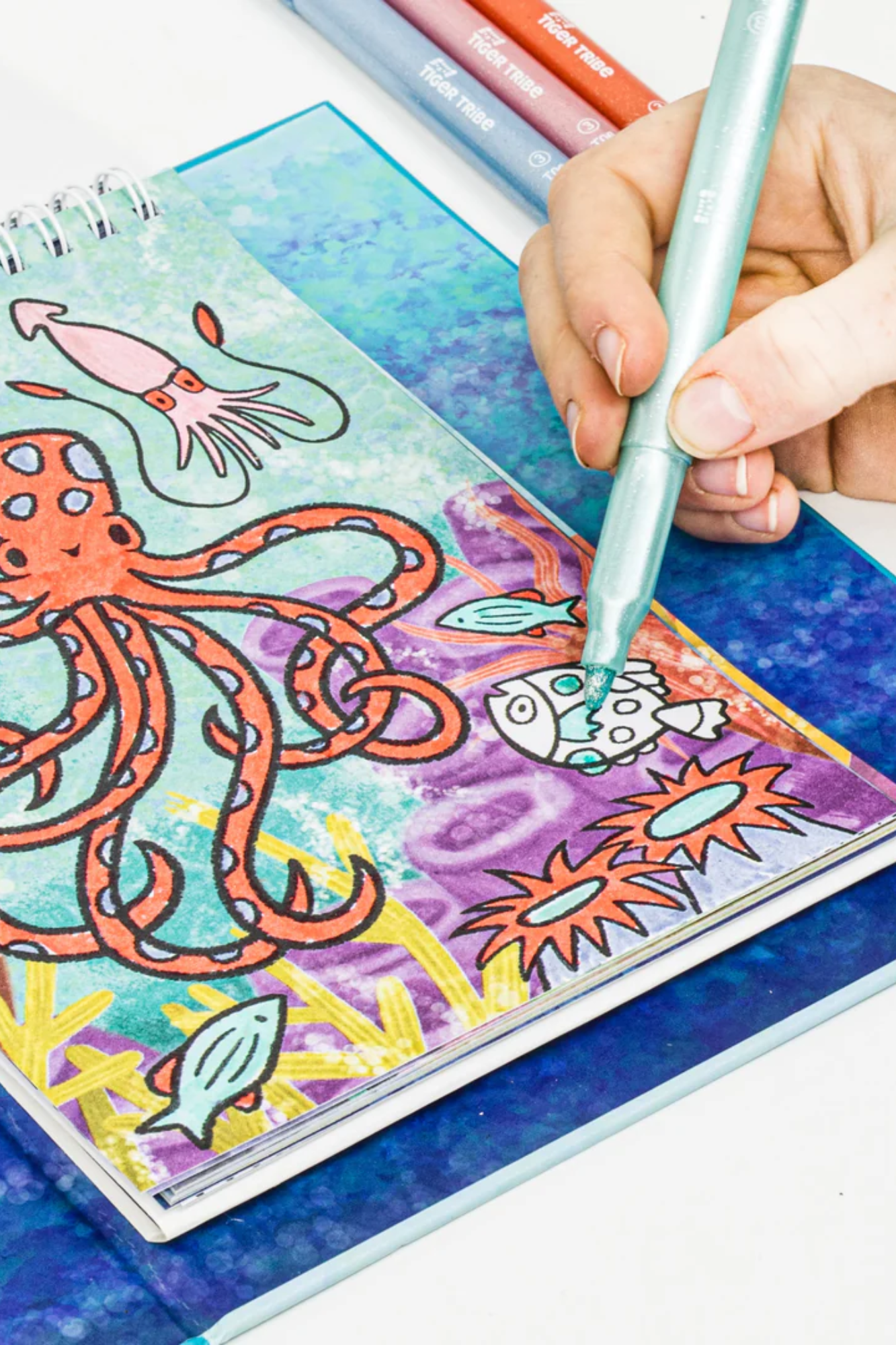 TIGER TRIBE SHIMMER COLOURING SET - SEA LIFE