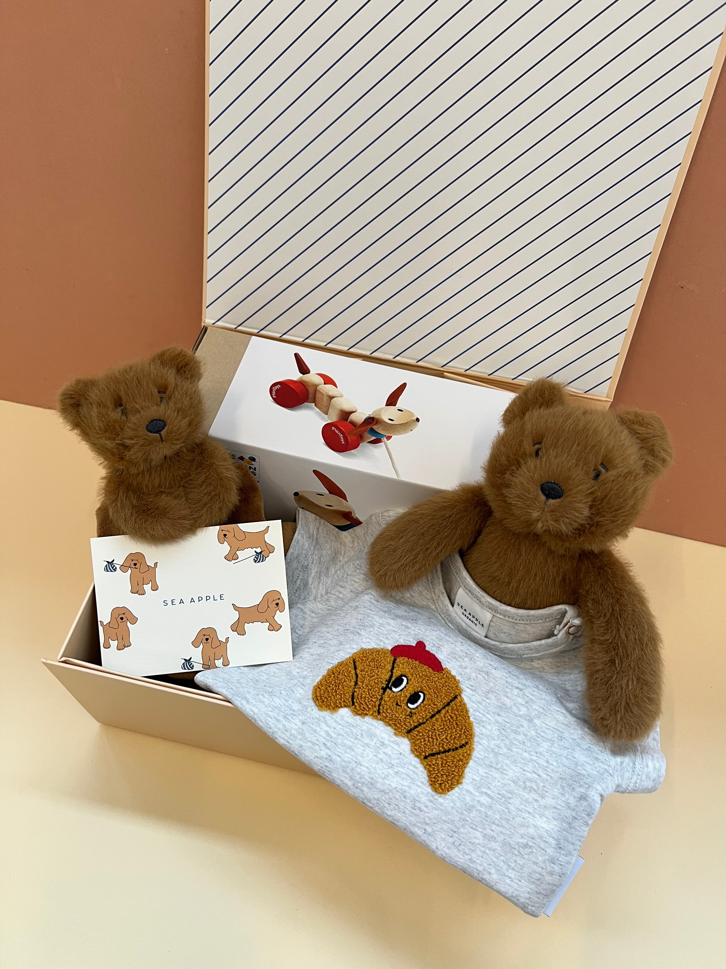 Personalisable Butterscotch Cuddle Baby Gift Set