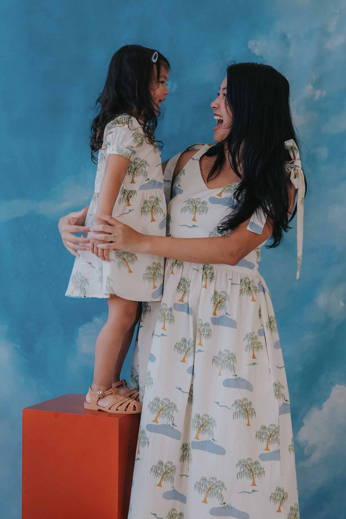 Cloud In Spring Ladies Shoulder Tie Dress