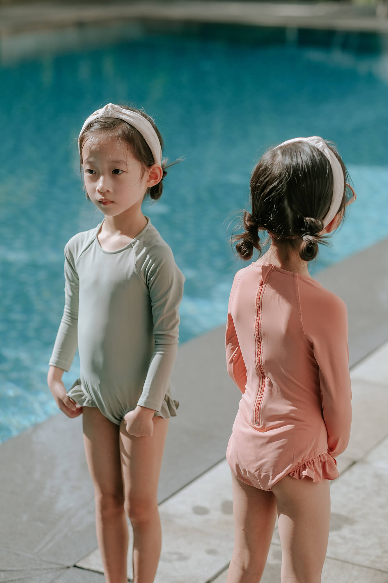 PISTACHIO RUFFLED RASHGUARD UPF 50+ - Sea Apple
