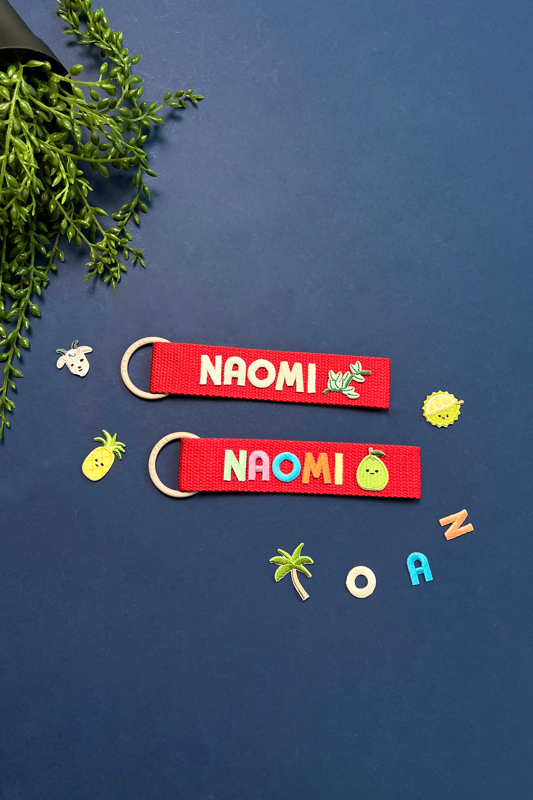 Personalisable Red Name Tag (National Gallery Exclusive)