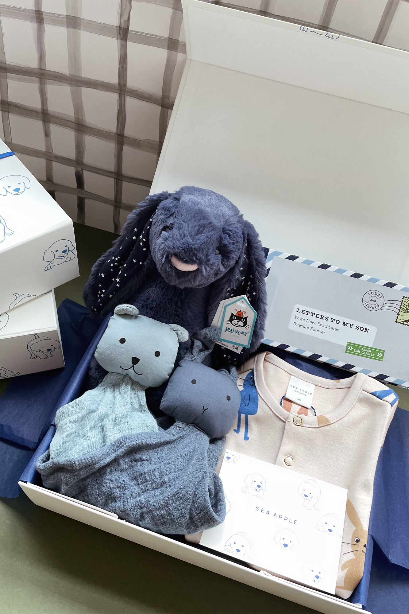 Personalisable Baby Boy Midnight Gift Set