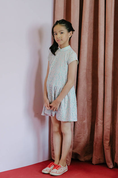 Cloud Peak Lace Drop Waist Cheongsam - Sea Apple